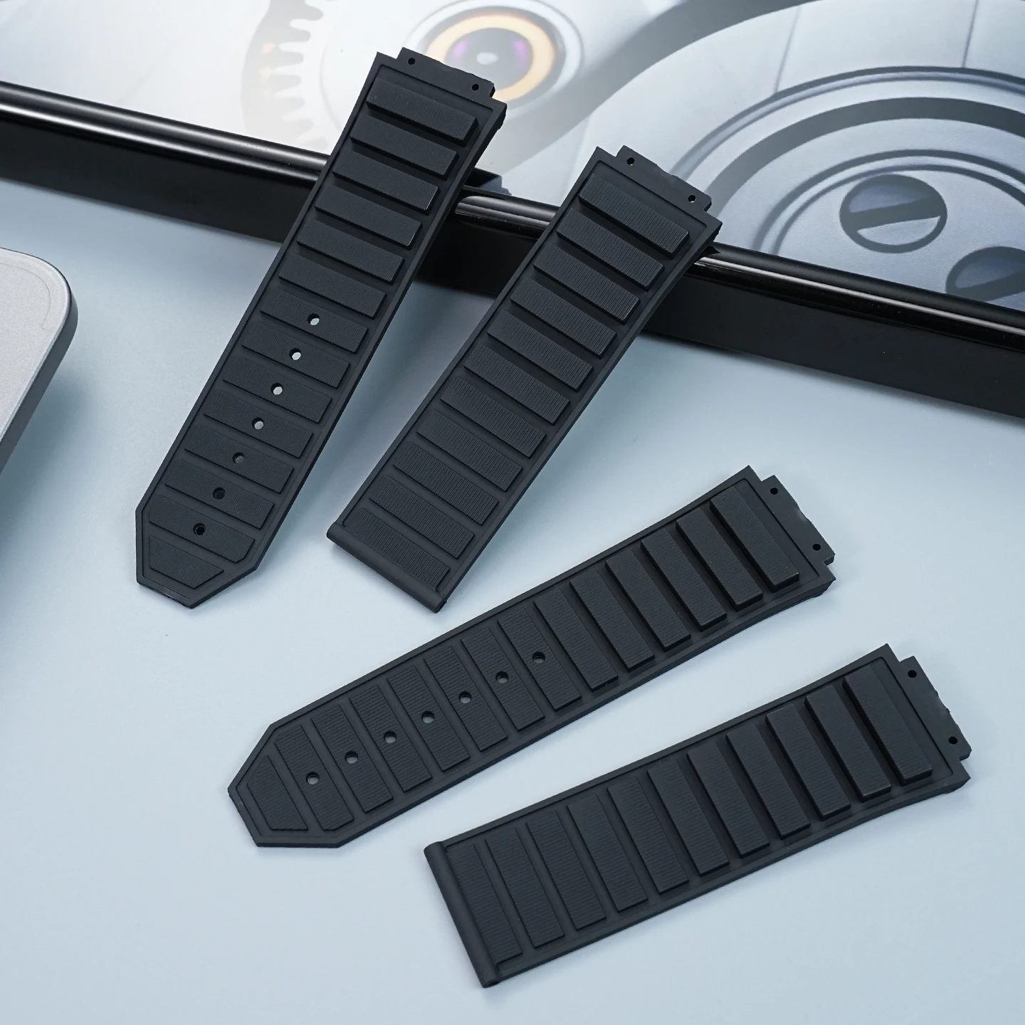 حزام الساعات لسلسلة Hublot Kin - مراجعة Power Tools King وسعره